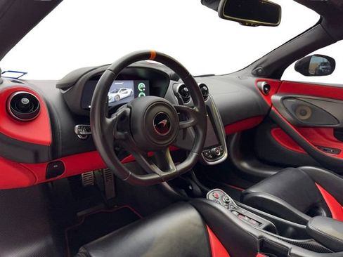 Used 2019 McLaren 600LT image 15
