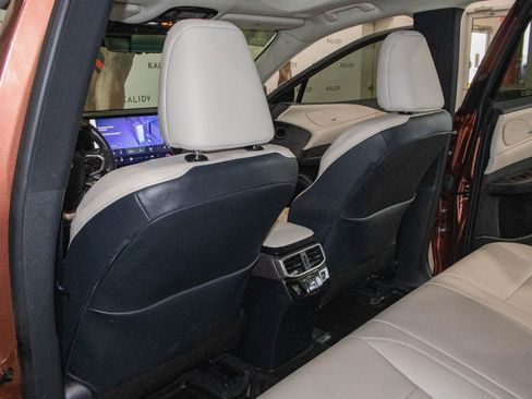 Used 2023 Lexus RX 350 Premium Plus w/ Cold Area Package FWD image 9