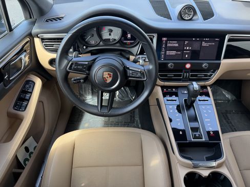 Certified 2024 Porsche Macan S AWD/4WD image 15