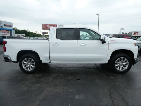 Certified 2022 Chevrolet Silverado 1500 LTZ w/ Z71 Off-Road Package AWD/4WD image 5