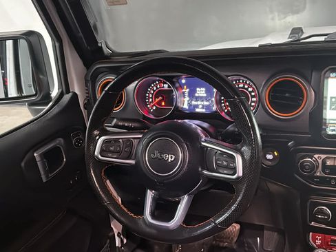 Used 2022 Jeep Gladiator Mojave w/ LED Lighting Group AWD/4WD image 27
