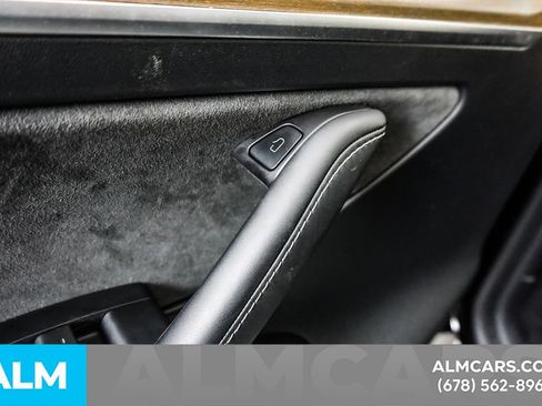 Used 2023 Tesla Model Y Performance image 46