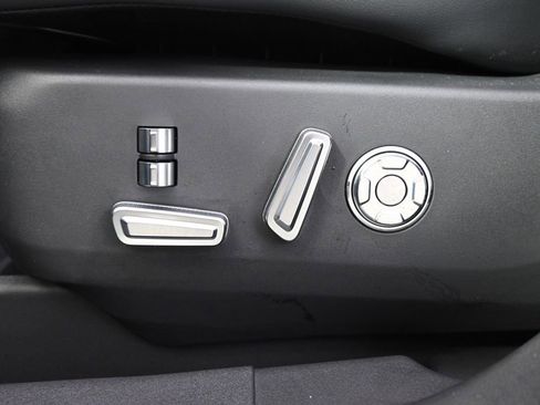 New 2026 Lincoln Nautilus Reserve image 14