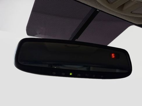 Used 2010 Nissan Titan SE image 30