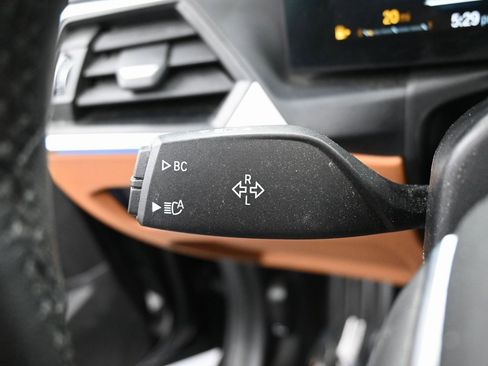 Used 2023 BMW 330i xDrive Sedan w/ Premium Package image 20