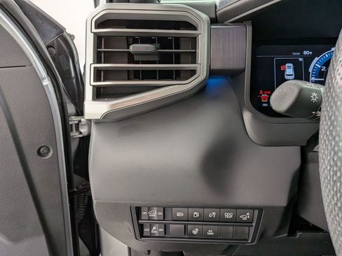 Used 2024 Toyota Sequoia Platinum AWD/4WD image 12