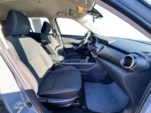 Used 2023 Nissan Kicks SV image 21