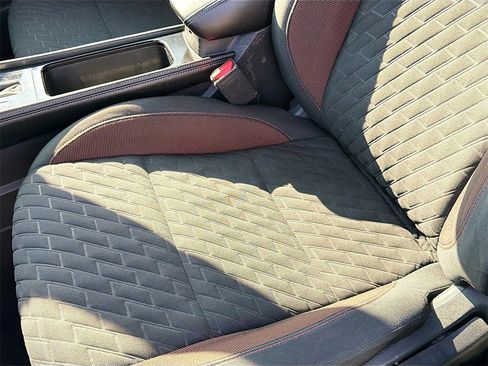 Used 2021 Nissan Kicks SR w/ Exterior Package image 18