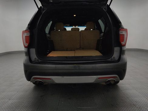 Used 2016 Ford Explorer XLT image 29