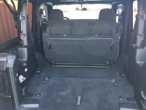 Used 2021 Jeep Wrangler Sport w/ LED Headlamp & Fog Lamp Group image 24