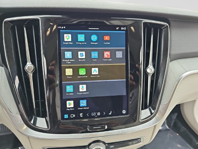 Used 2023 Volvo V60 B5 Cross Country Plus w/ Climate Package AWD/4WD image 19