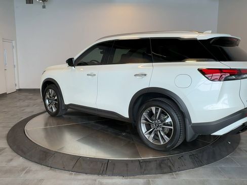 Certified 2023 INFINITI QX60 Luxe w/ Cargo Package AWD/4WD image 6