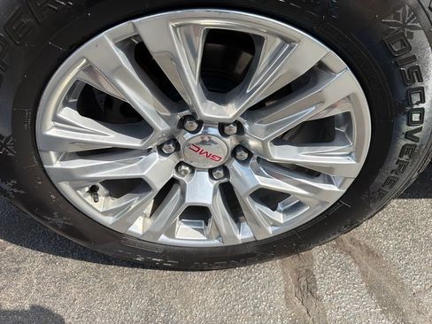 Used 2019 GMC Sierra 1500 Denali w/ Technology Package AWD/4WD image 22