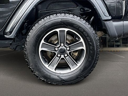 Used 2023 Jeep Wrangler Sahara w/ Cold Weather Group image 36