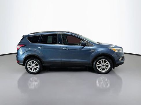 Used 2018 Ford Escape SE FWD image 5