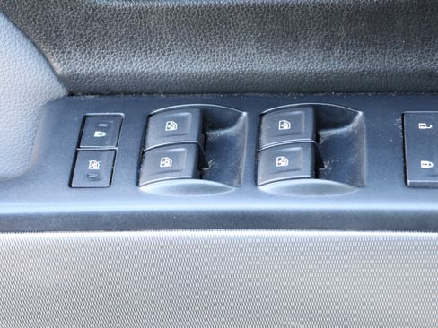 Used 2018 Chevrolet Silverado 1500 LTZ Z71 w/ Centennial Edition image 14