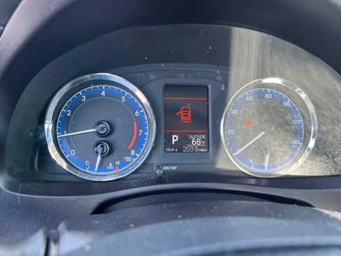 Used 2017 Toyota Corolla LE FWD image 10