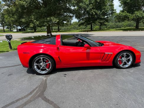 Used 2010 Chevrolet Corvette Grand Sport RWD image 20