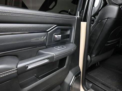 Used 2024 RAM 2500 Limited AWD/4WD image 17