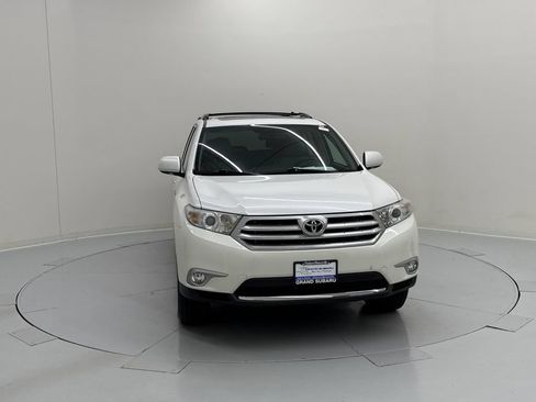 Used 2012 Toyota Highlander Limited w/ Tow Pkg AWD/4WD image 7