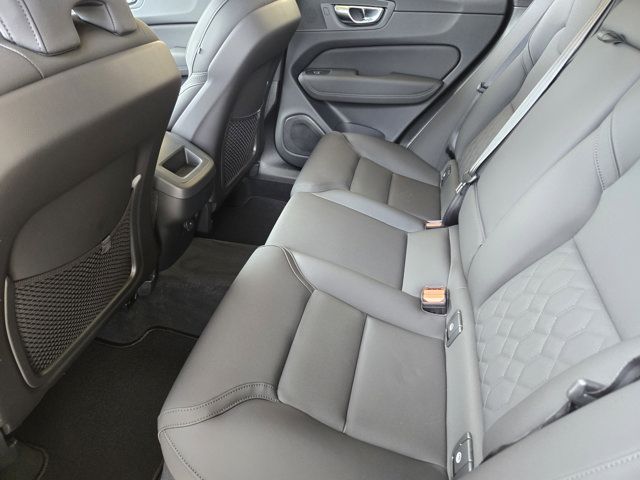 Used 2026 Volvo XC60 B5 Core AWD/4WD image 26