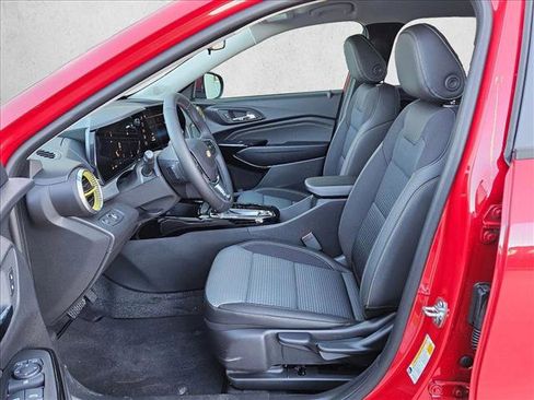 New 2026 Chevrolet Trax LT w/ LT Convenience Package image 14