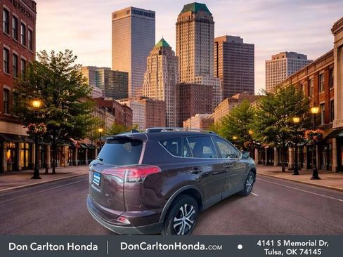 Used 2017 Toyota RAV4 LE image 4