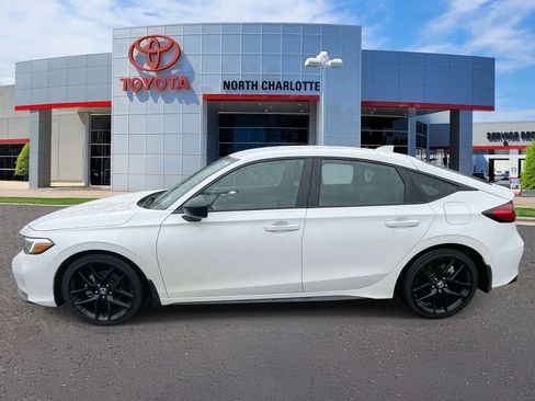 Used 2025 Honda Civic Sport image 7