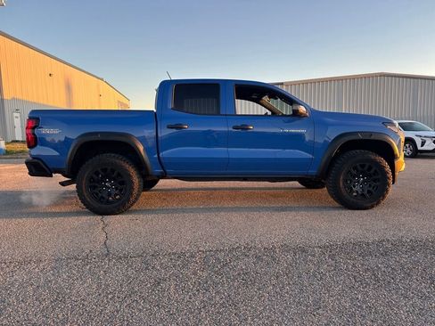 Used 2025 Chevrolet Colorado Trail Boss AWD/4WD image 7