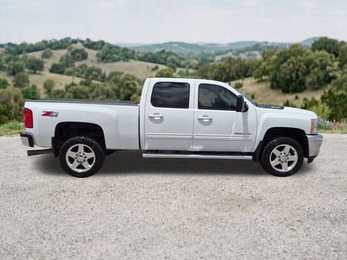Used 2014 Chevrolet Silverado 2500 LTZ w/ LTZ Plus Package AWD/4WD image 12