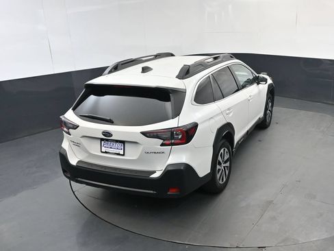 Used 2023 Subaru Outback Premium AWD/4WD image 32