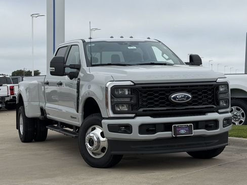 New 2026 Ford F350 XL w/ STX Appearance Package AWD/4WD image 2