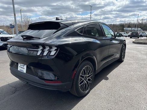 Used 2025 Ford Mustang Mach-E Premium image 7