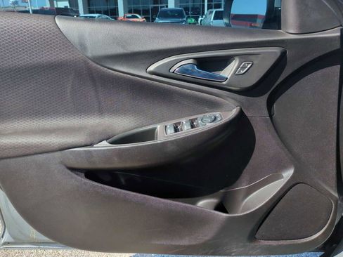 Used 2023 Chevrolet Malibu RS FWD image 20