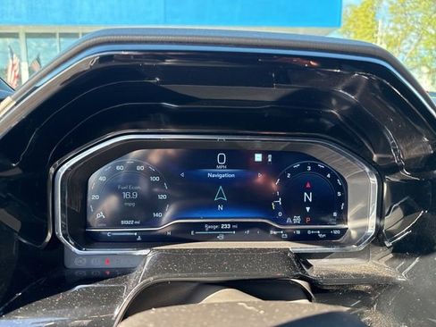 Used 2022 Chevrolet Silverado 1500 ZR2 w/ Technology Package image 17