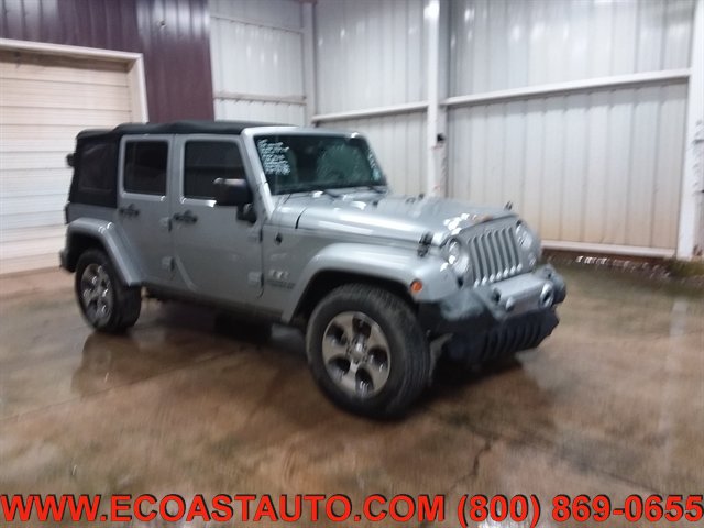 Used 2017 Jeep Wrangler Unlimited Sahara AWD/4WD image 4