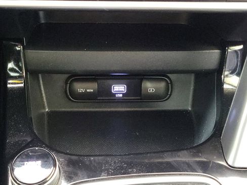 Used 2022 Kia Seltos S FWD image 23