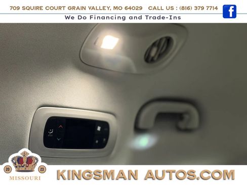 Used 2017 Chrysler Pacifica Touring-L w/ Tire & Wheel Group FWD image 25