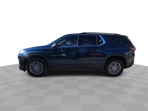 Used 2023 Chevrolet Traverse LT image 5