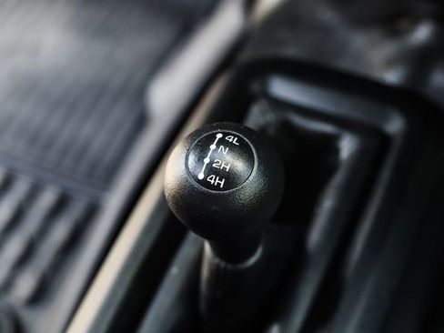 Used 2022 RAM 3500 Tradesman w/ Chrome Appearance Group AWD/4WD image 38