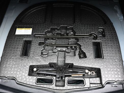 Used 2024 Toyota Camry LE image 43