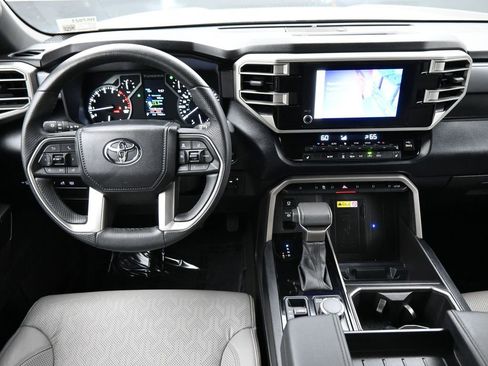 Used 2025 Toyota Tundra SR5 w/ SR5 Premium Package AWD/4WD image 5