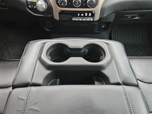 Used 2019 RAM 1500 Laramie image 12