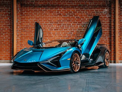 Used 2021 Lamborghini Sian Roadster AWD/4WD image 3