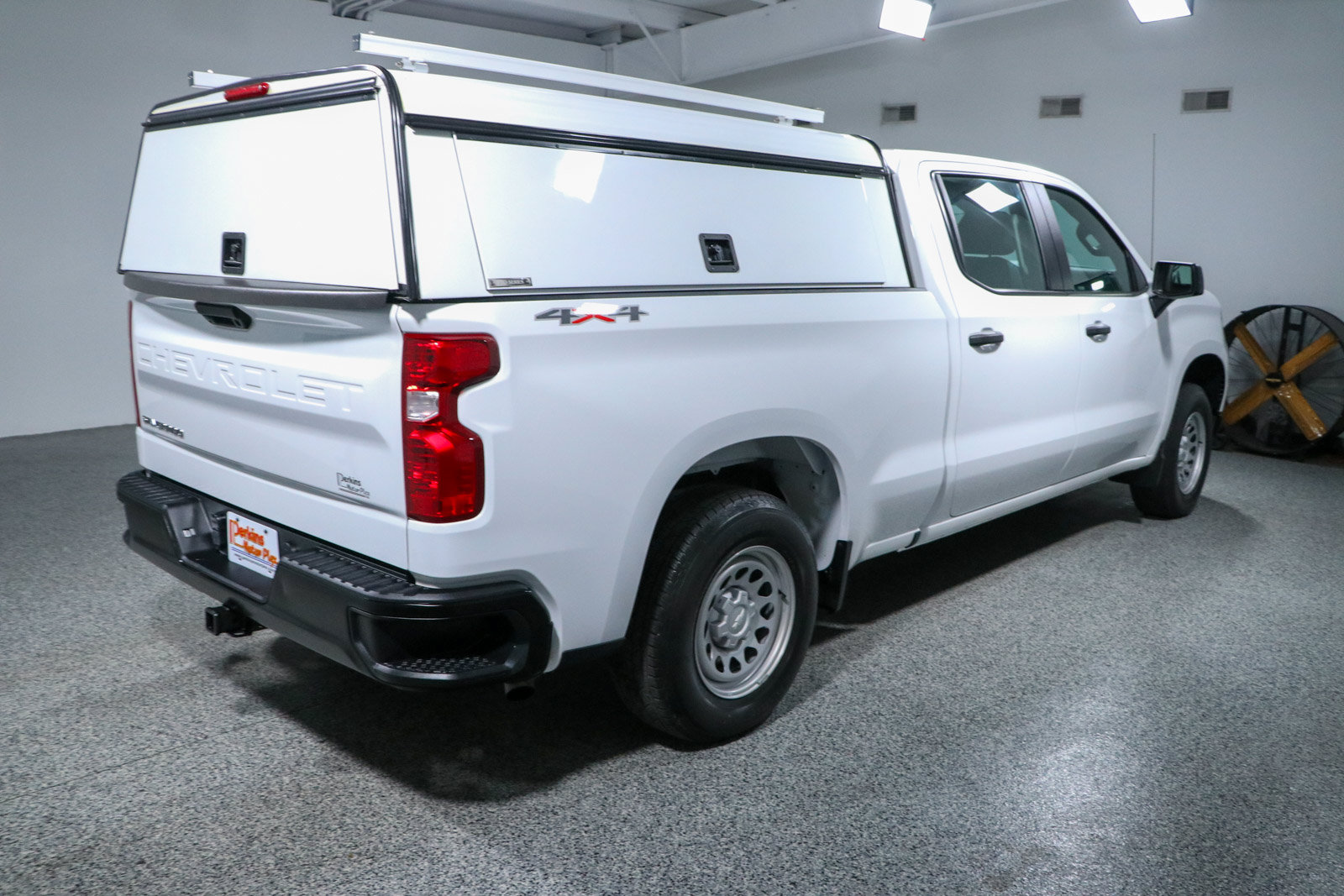 Used 2024 Chevrolet Silverado 1500 W/T w/ Trailering Package AWD/4WD image 7