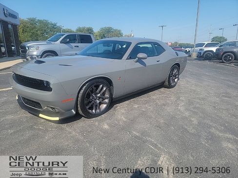 Used 2023 Dodge Challenger R/T Scat Pack w/ Plus Package RWD image 1