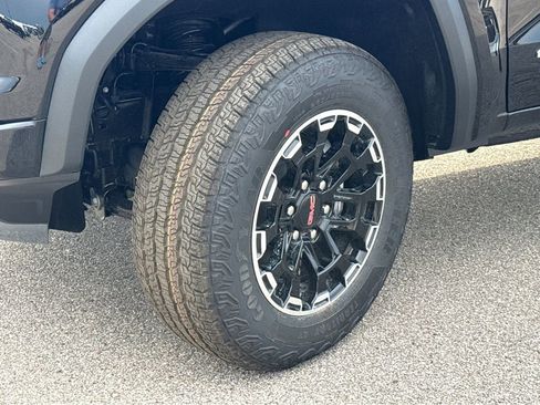 New 2026 GMC Canyon AT4 image 24