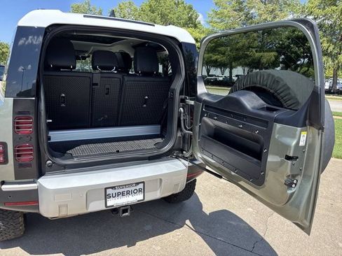 Used 2023 Land Rover Defender 90 S AWD/4WD image 7