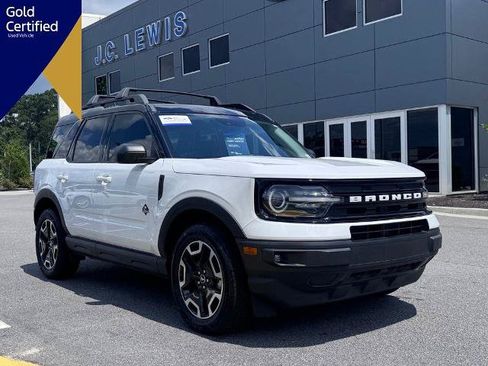 Certified 2023 Ford Bronco Sport Outer Banks w/ Tech Package AWD/4WD image 1