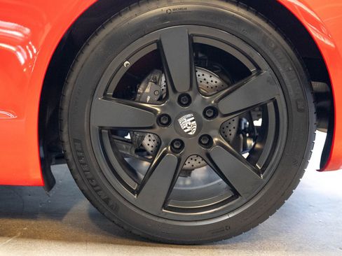 Used 2016 Porsche Cayman image 29